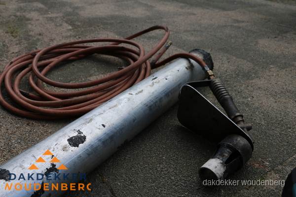 Dakdekker gasbrander en gereedschap voor spoedklus in Woudenberg Dakdekker gasbrander en gereedschap voor spoedklus in Woudenberg