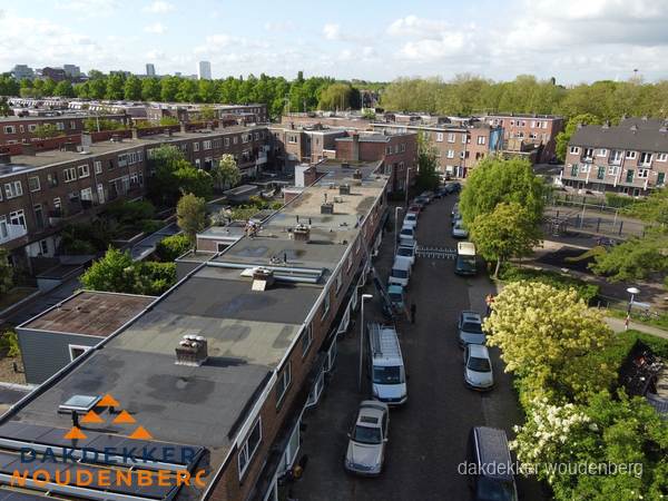 Luchtfoto dakinspectie woonwijk in Woudenberg Luchtfoto dakinspectie woonwijk in Woudenberg